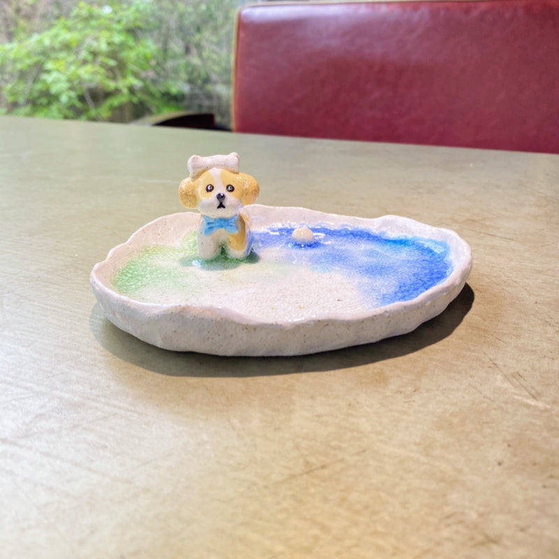 Custom Pet Figure Ceramic Plate With Cartoon Scene