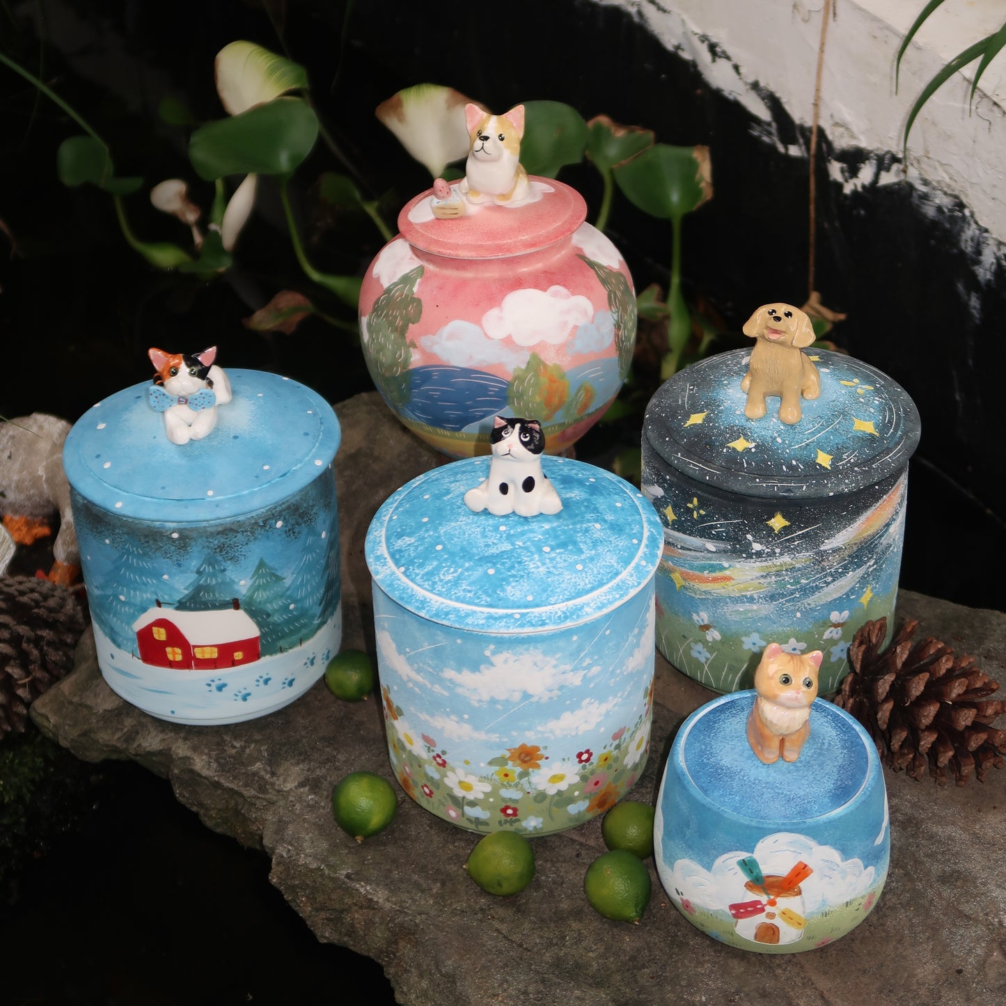 Custom Pet Urn With Cute Pet Figure & Customized Pattern