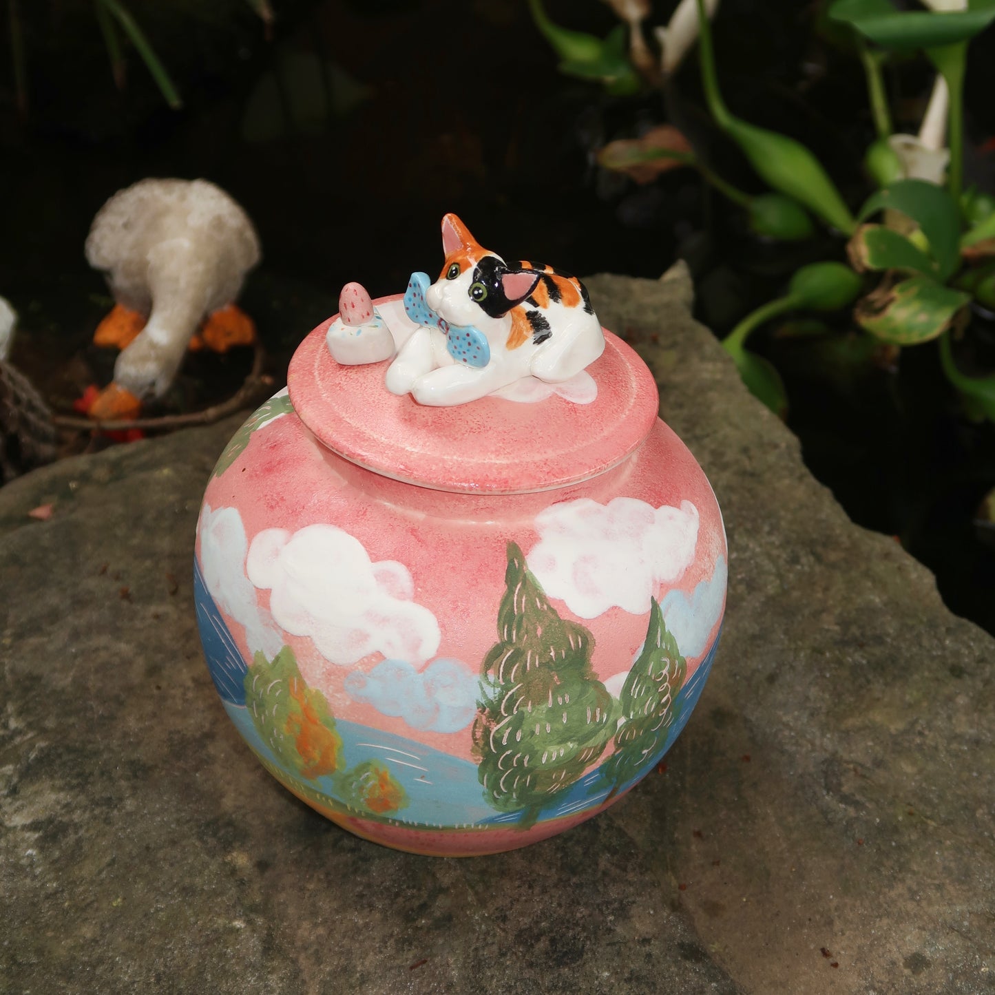 Custom Pet Urn With Cute Pet Figure & Customized Pattern